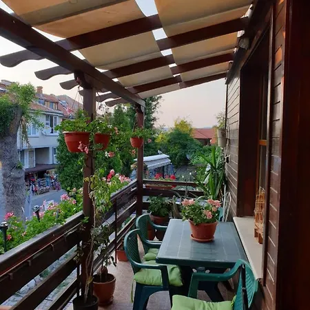 Къща за гости жужа