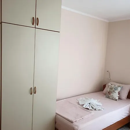 Гостевой дом Juja 2*